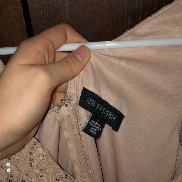 Homecoming dress - Picture 3 of 3